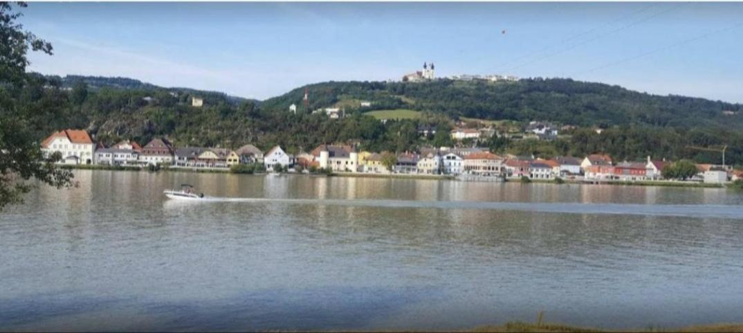 Apartment An Der Donau Krumnussbaum Eksteriør bilde